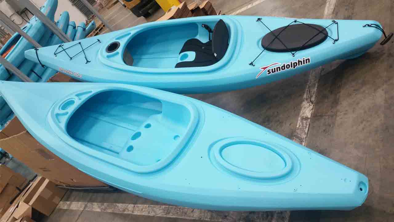 Máquina de moldeo por soplado de botes de remos de plástico